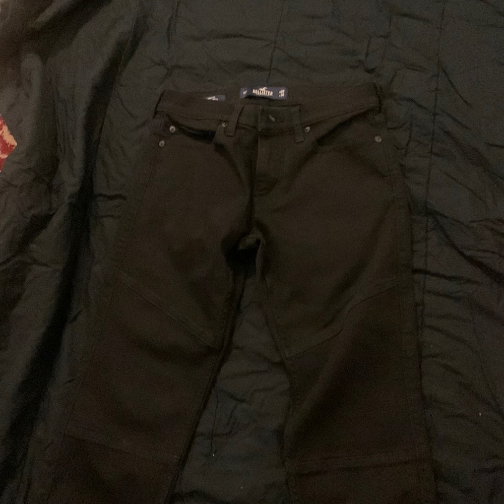 Hollister black